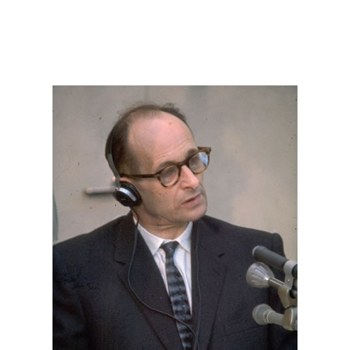 Adolf Eichmann, el «verdugo del escritorio», afirma que sólo cumplía órdenes.